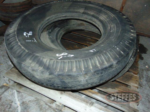 (2) 9-00R20 tire,_1.jpg